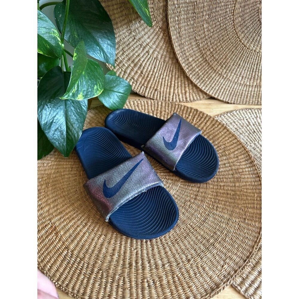 Nike Slides youth size 3